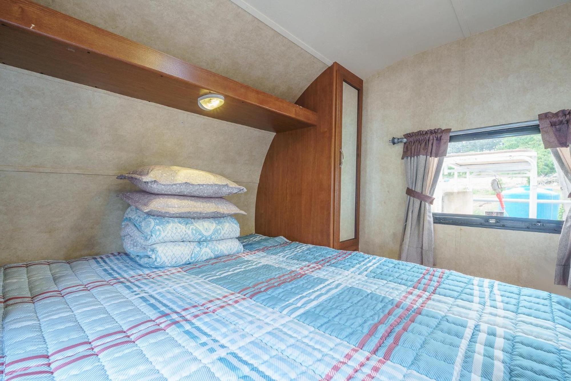 Goseong Jjun Camping Pension Koszong Szoba fotó